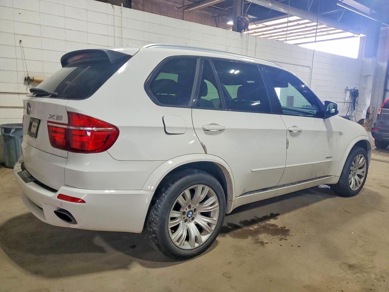2013 BMW X5 XDRIVE50I — снимка 3