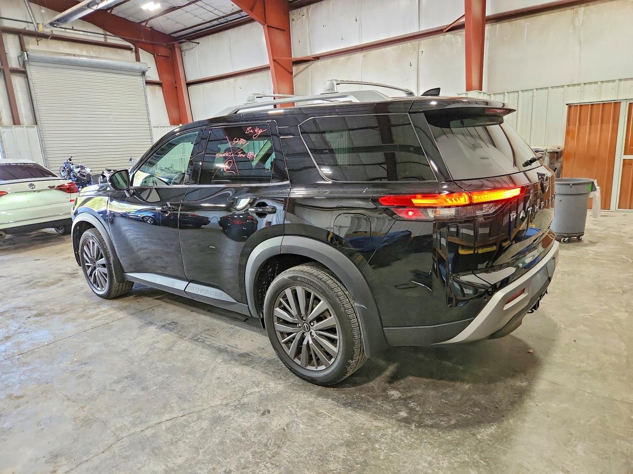 2024 NISSAN PATHFINDER SL — снимка 2