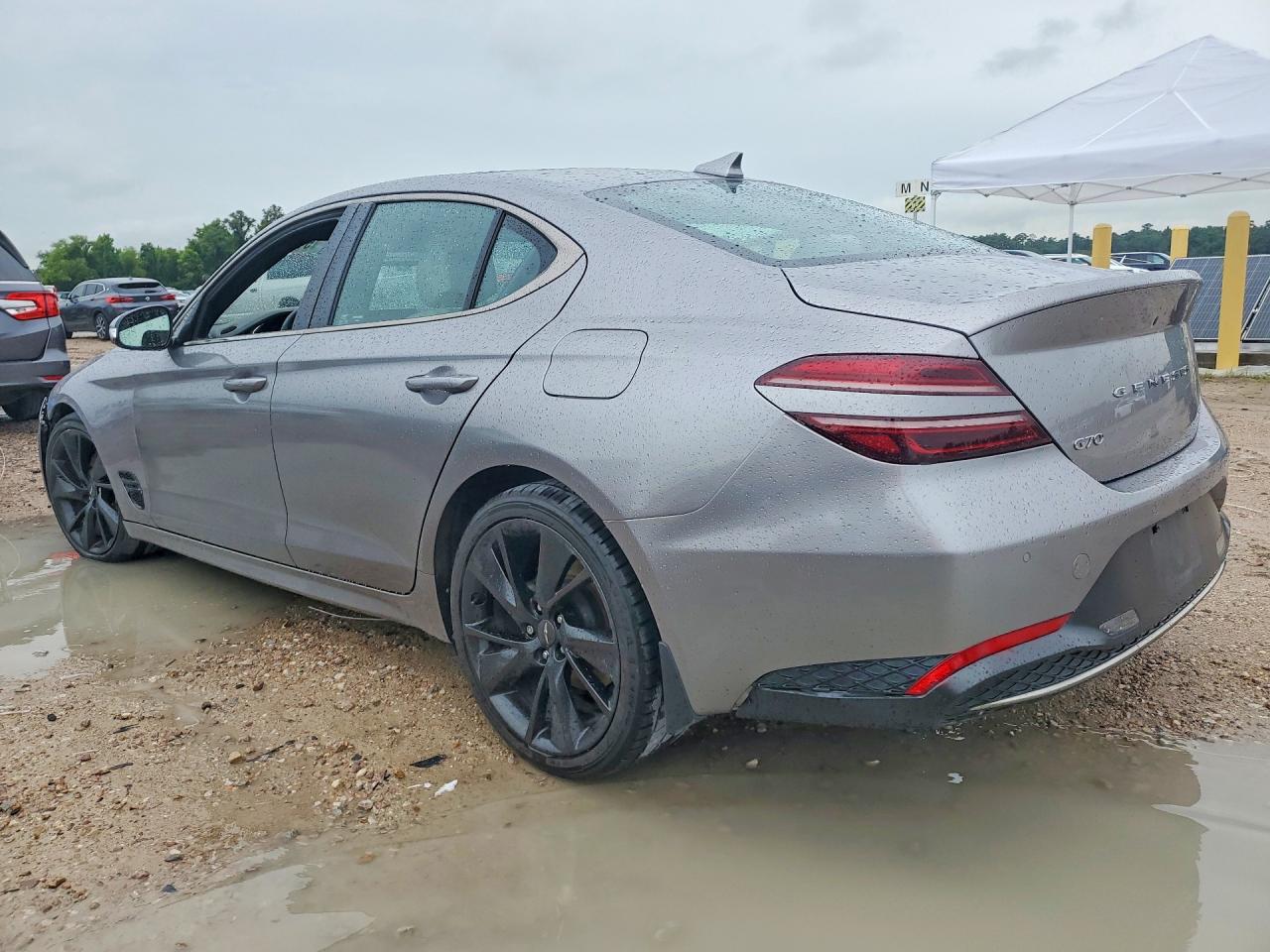 2023 GENESIS G70 2.0T — снимка 2