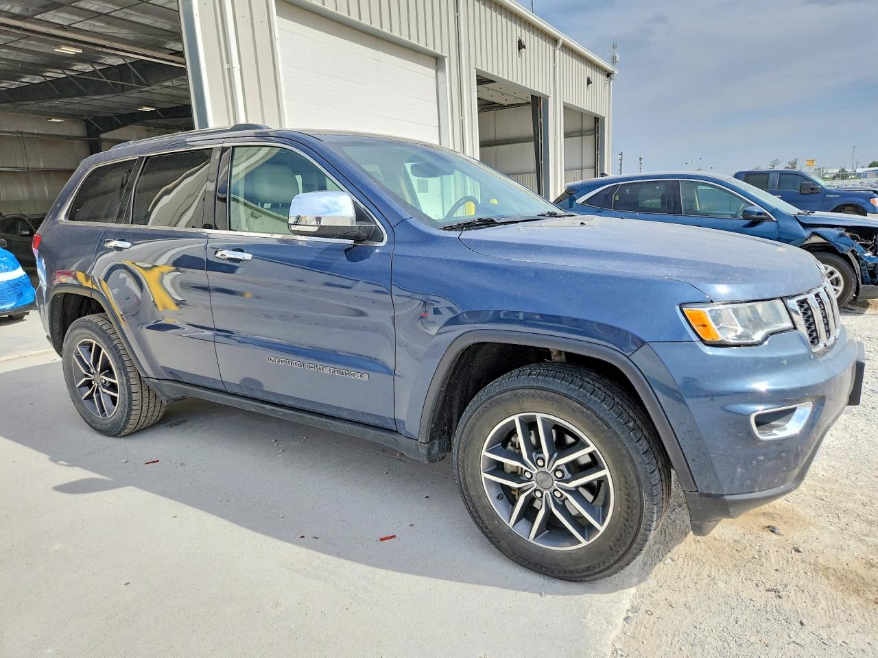 2019 JEEP GRAND CHEROKEE LIMITED — снимка 4