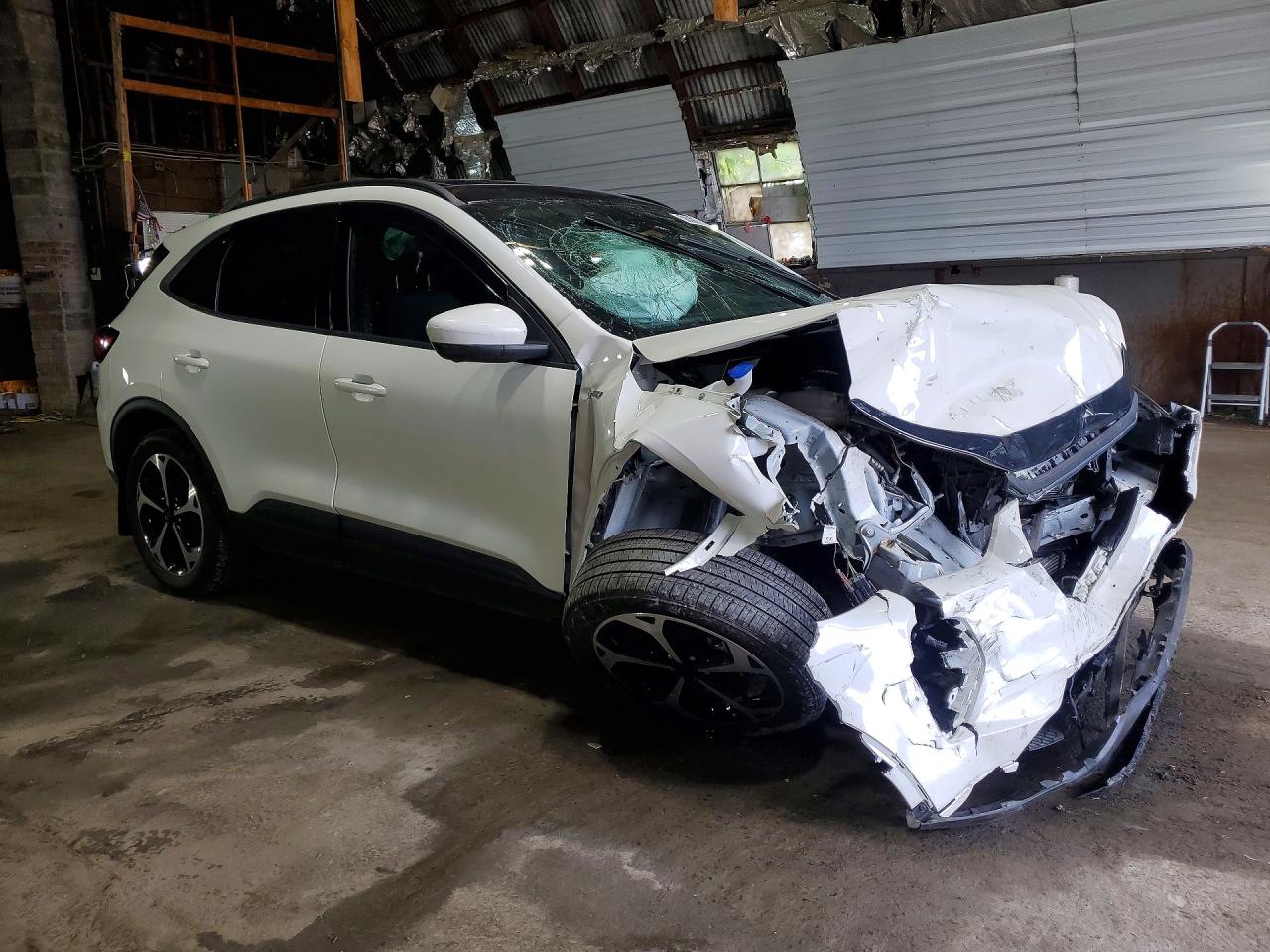 2025 FORD ESCAPE ST LINE SELECT — снимка 4