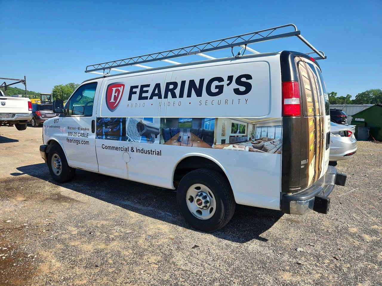 2017 GMC SAVANA G2500 — снимка 2