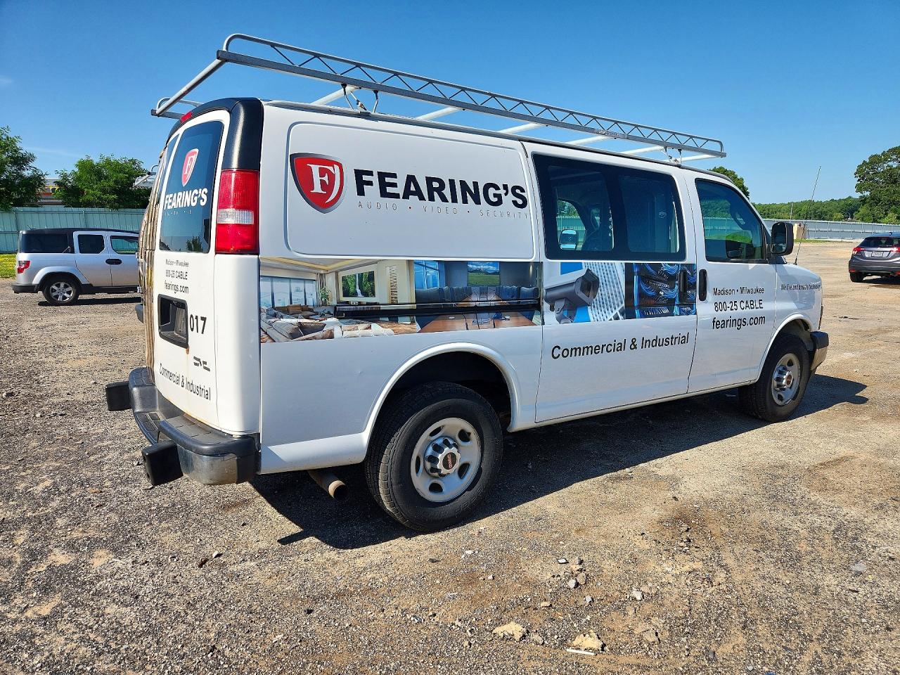 2017 GMC SAVANA G2500 — снимка 3