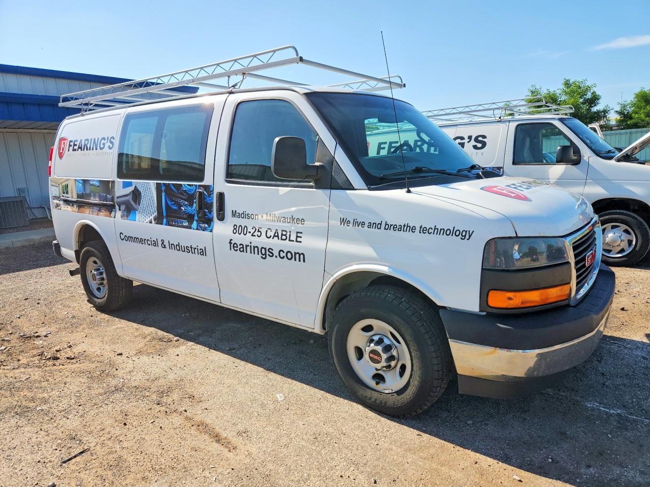2017 GMC SAVANA G2500 — снимка 4