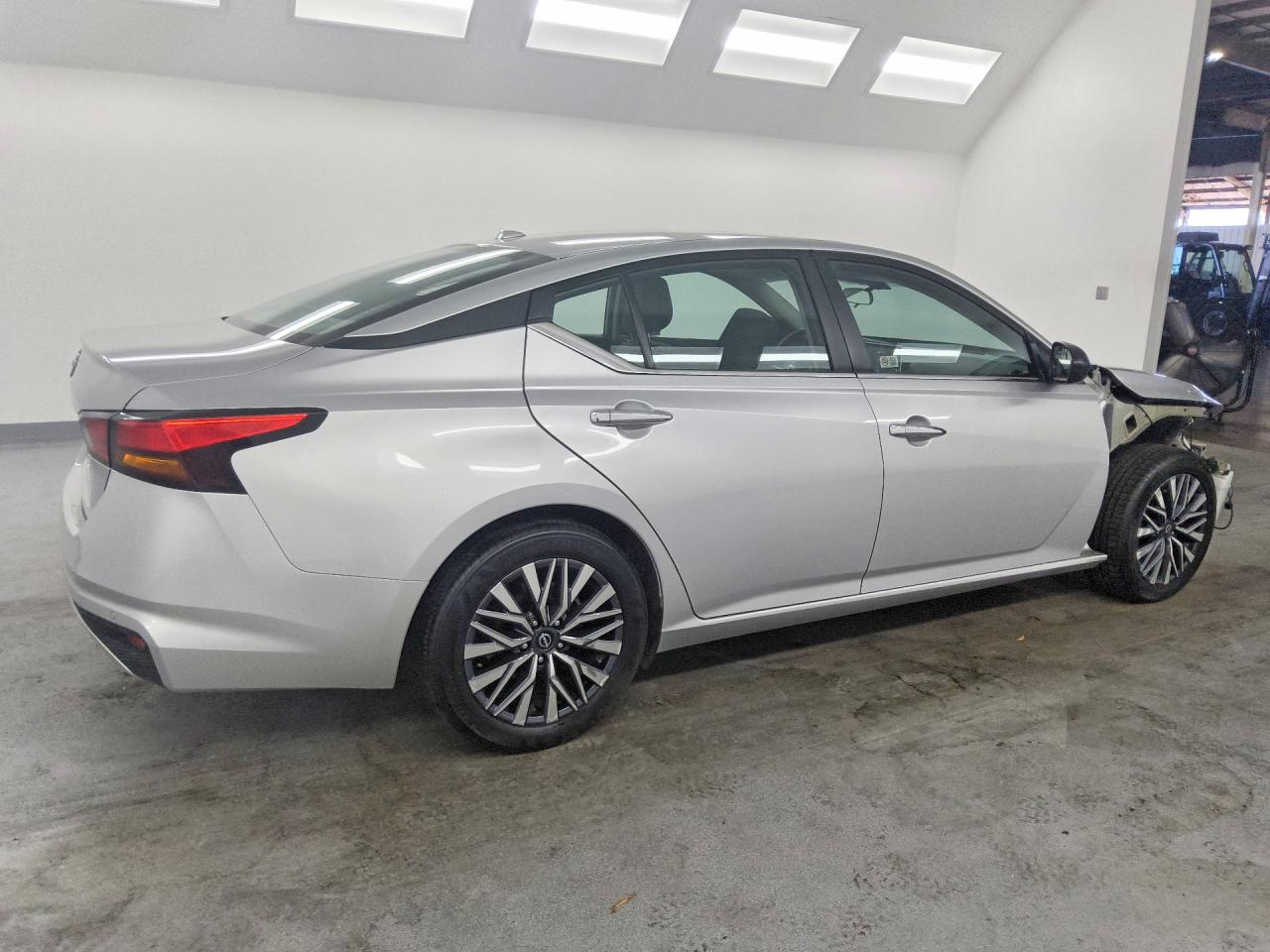 2025 NISSAN ALTIMA SV — снимка 3