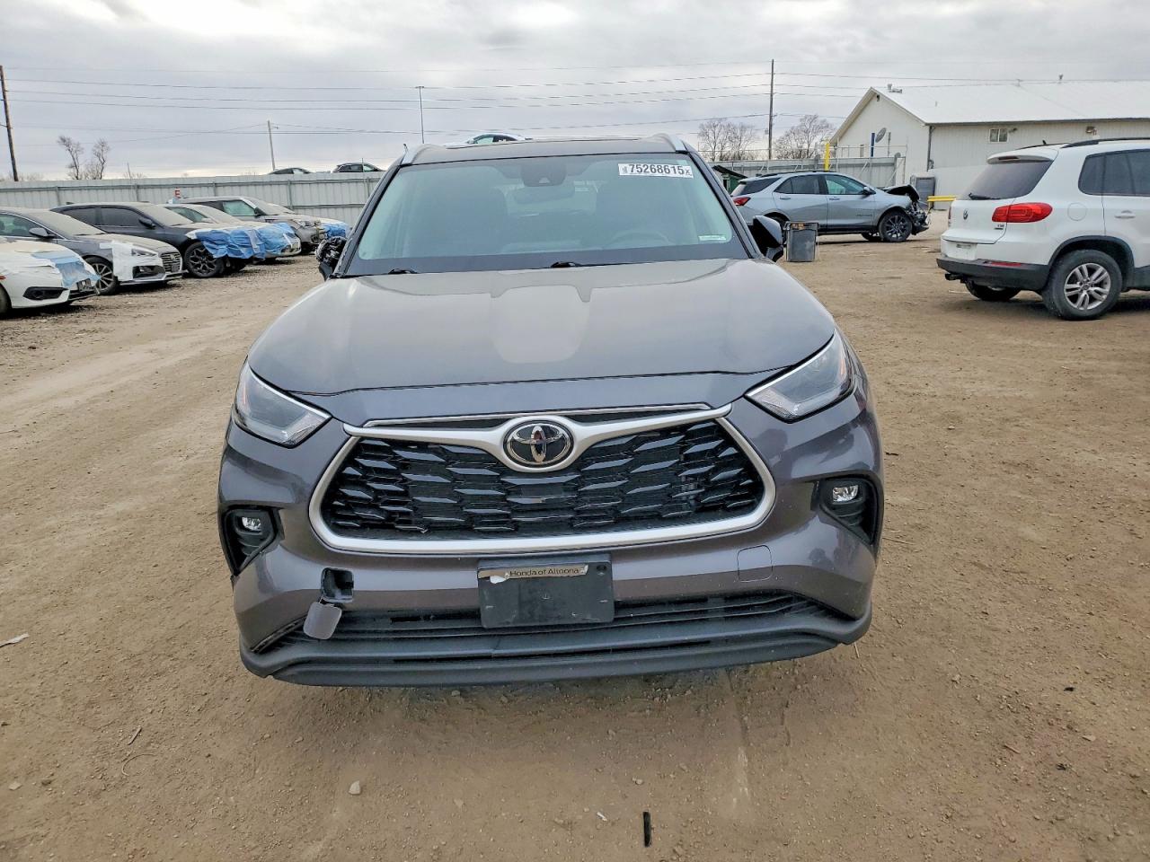 2022 TOYOTA HIGHLANDER XLE — снимка 5
