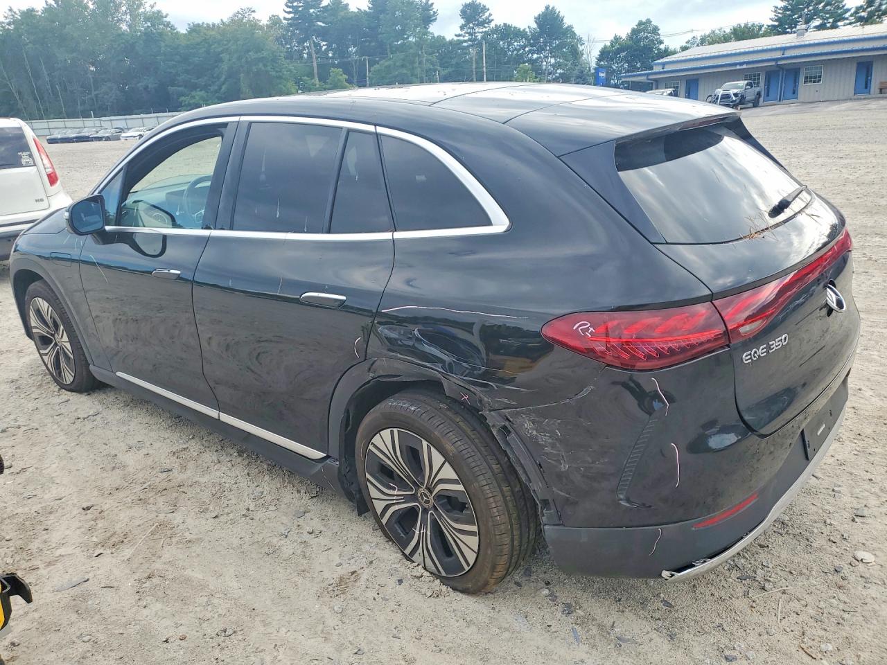 2023 MERCEDES-BENZ EQE SUV 350 4MATIC — снимка 2