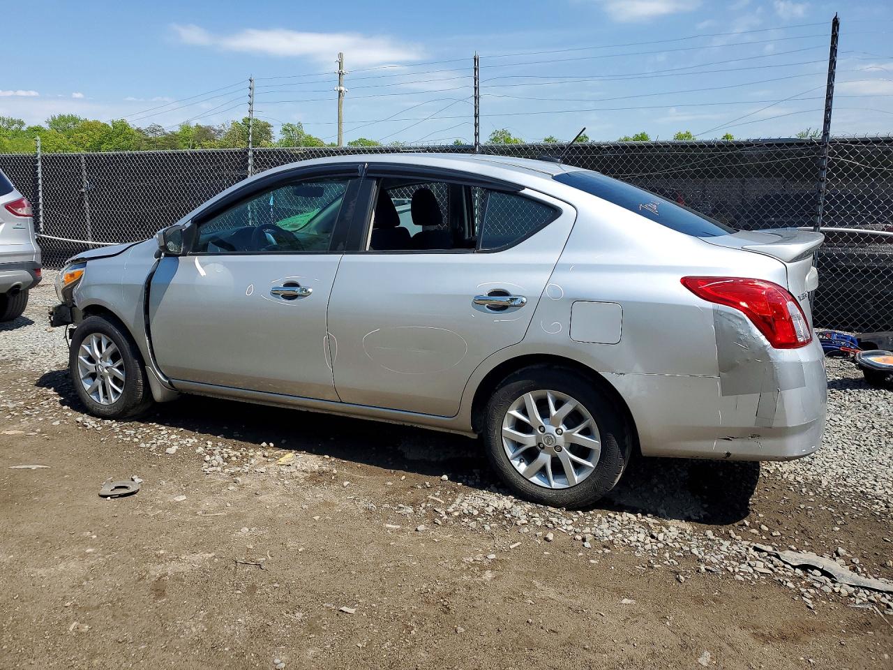 2018 NISSAN VERSA SV — снимка 2