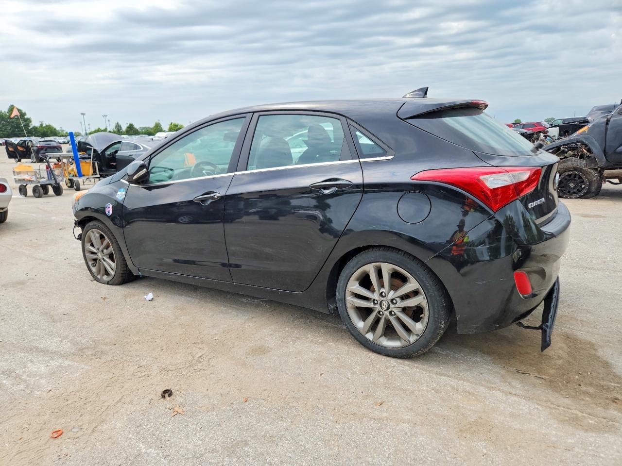 2016 HYUNDAI ELANTRA GT BASE — снимка 2