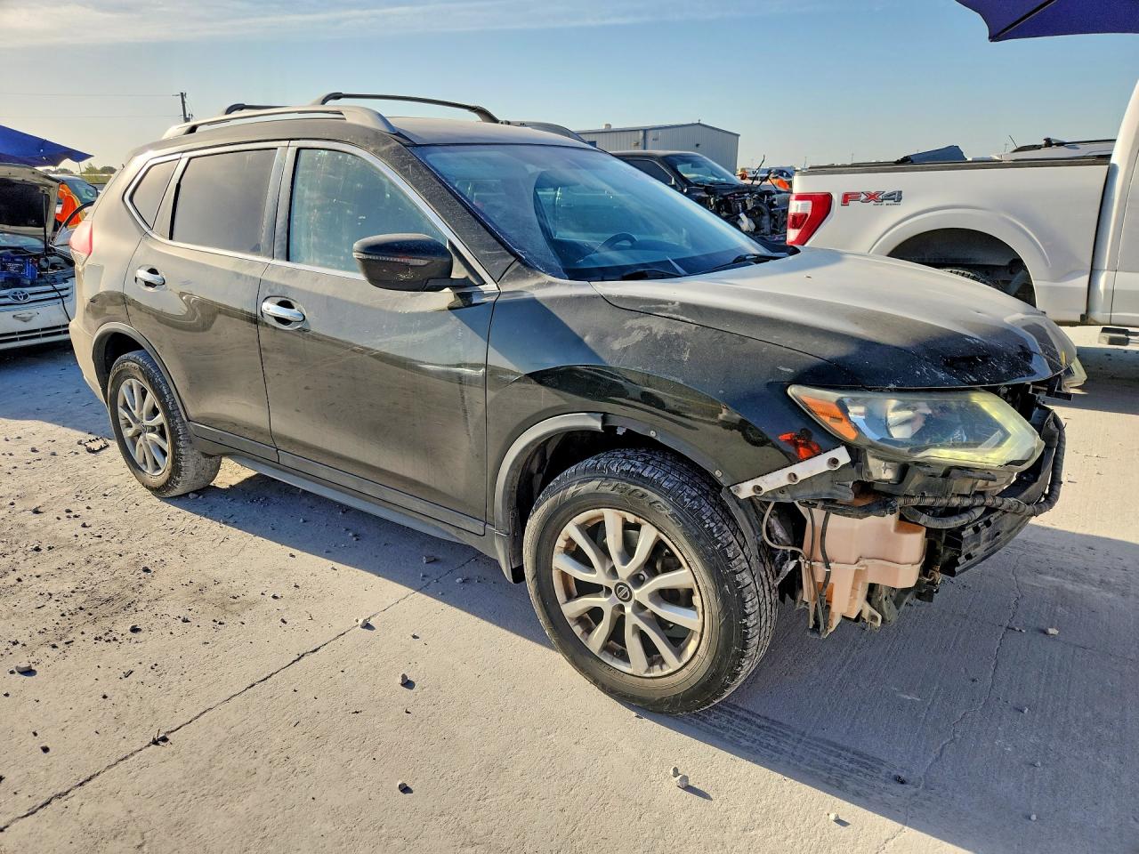 2017 NISSAN ROGUE SV — снимка 4