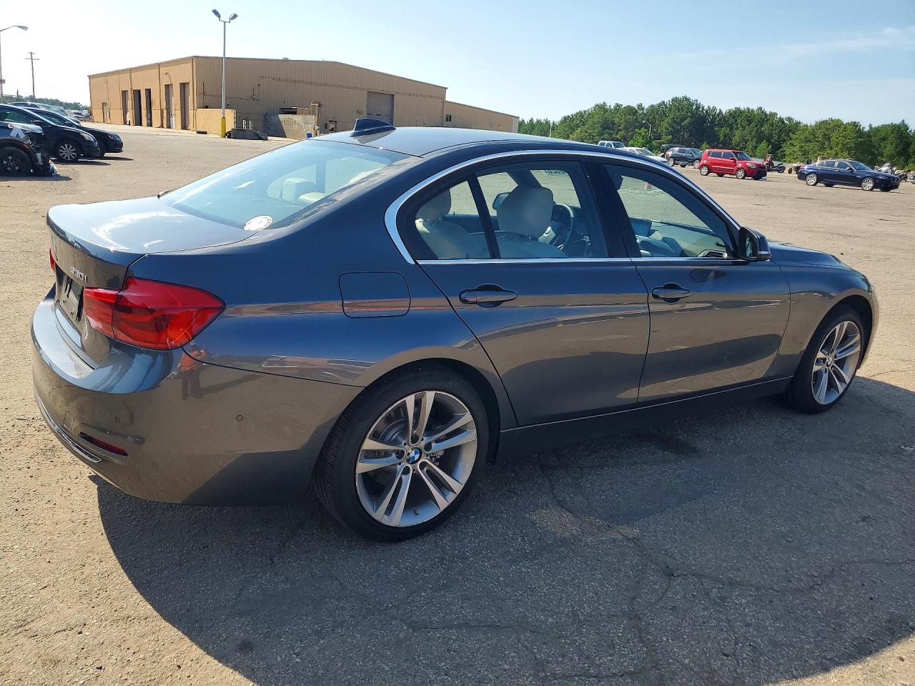 2018 BMW 330 I — снимка 3