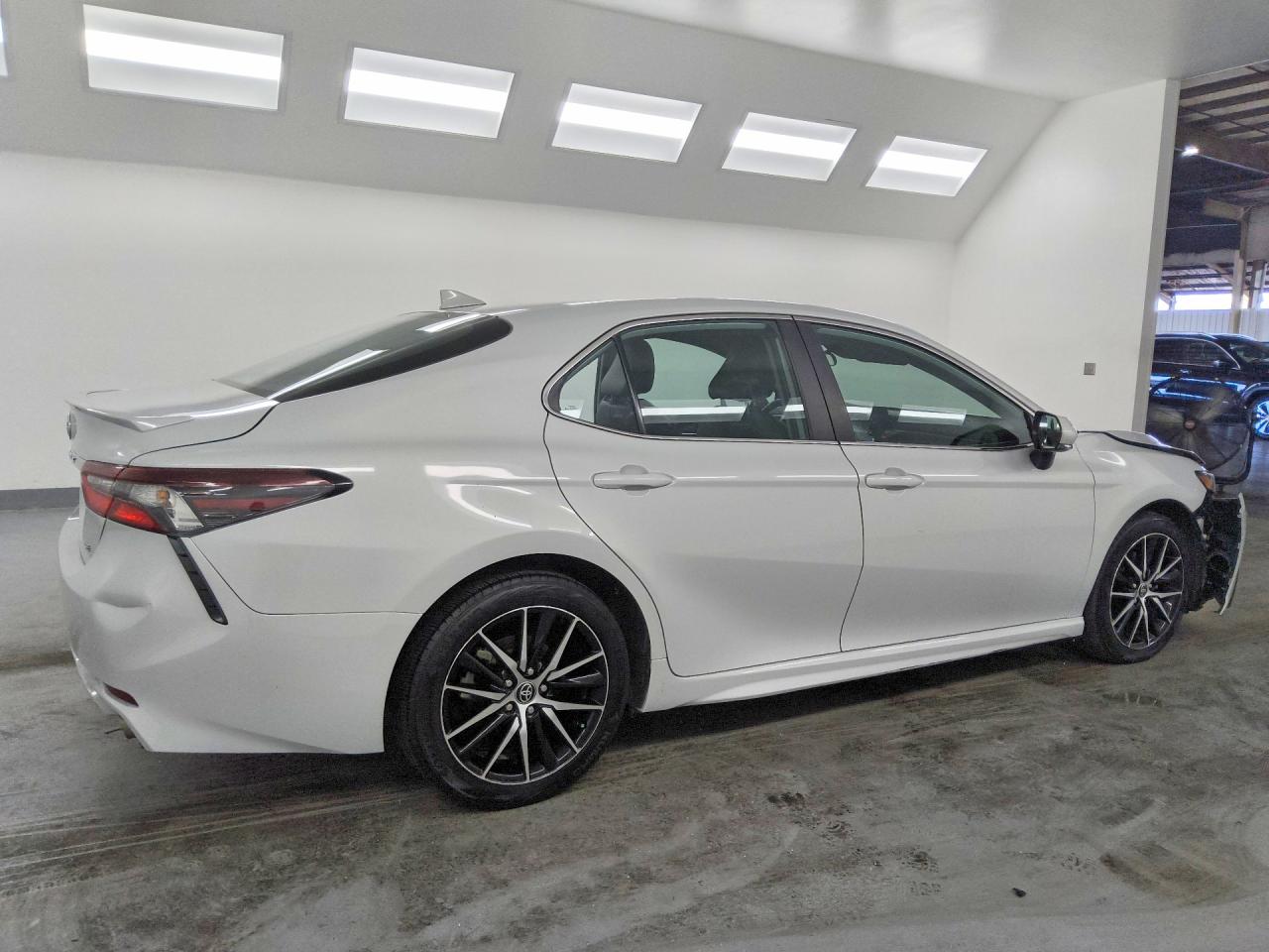 2023 TOYOTA CAMRY SE — снимка 3