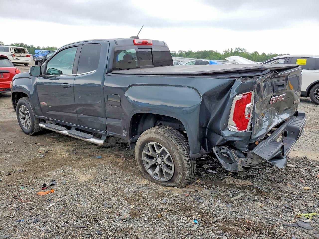 2017 GMC CANYON SLE — снимка 2