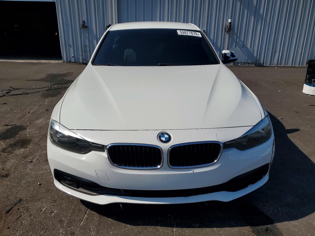 2016 BMW 320 I — снимка 5