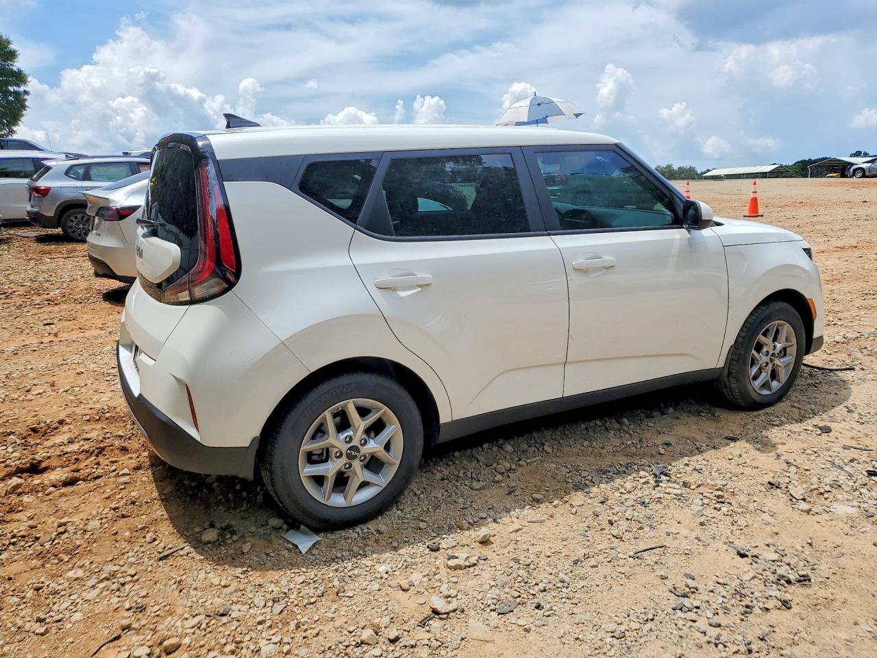 2025 KIA SOUL LX — снимка 3