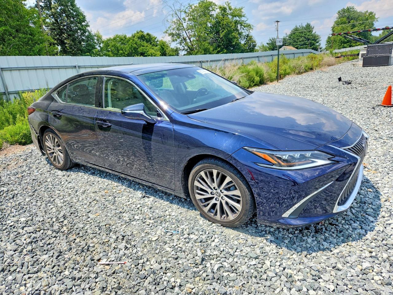 2019 LEXUS ES 350 — снимка 4