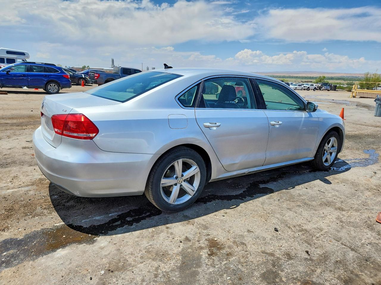 2015 VOLKSWAGEN PASSAT S — снимка 3