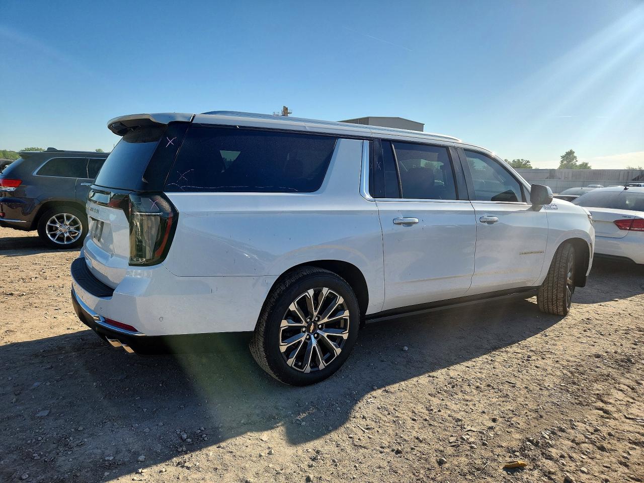 2026 CHEVROLET SUBURBAN K1500 HIGH COUNTRY — снимка 3