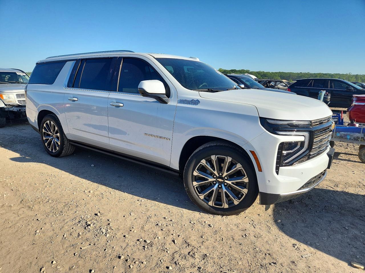 2026 CHEVROLET SUBURBAN K1500 HIGH COUNTRY — снимка 4