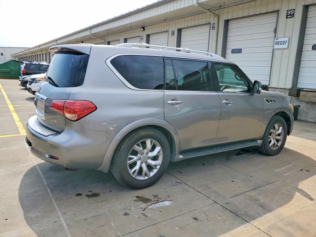 2014 INFINITI QX80 BASE — снимка 3