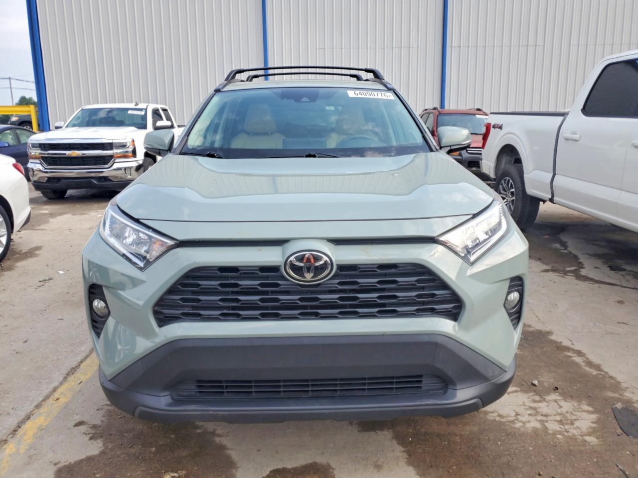 2020 TOYOTA RAV4 XLE PREMIUM — снимка 5