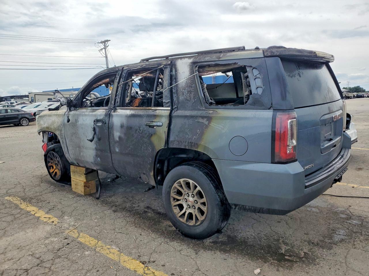 2016 GMC YUKON SLT — снимка 2