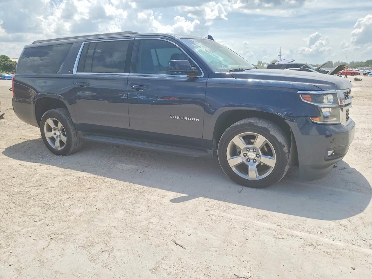 2018 CHEVROLET SUBURBAN K1500 LT — снимка 4