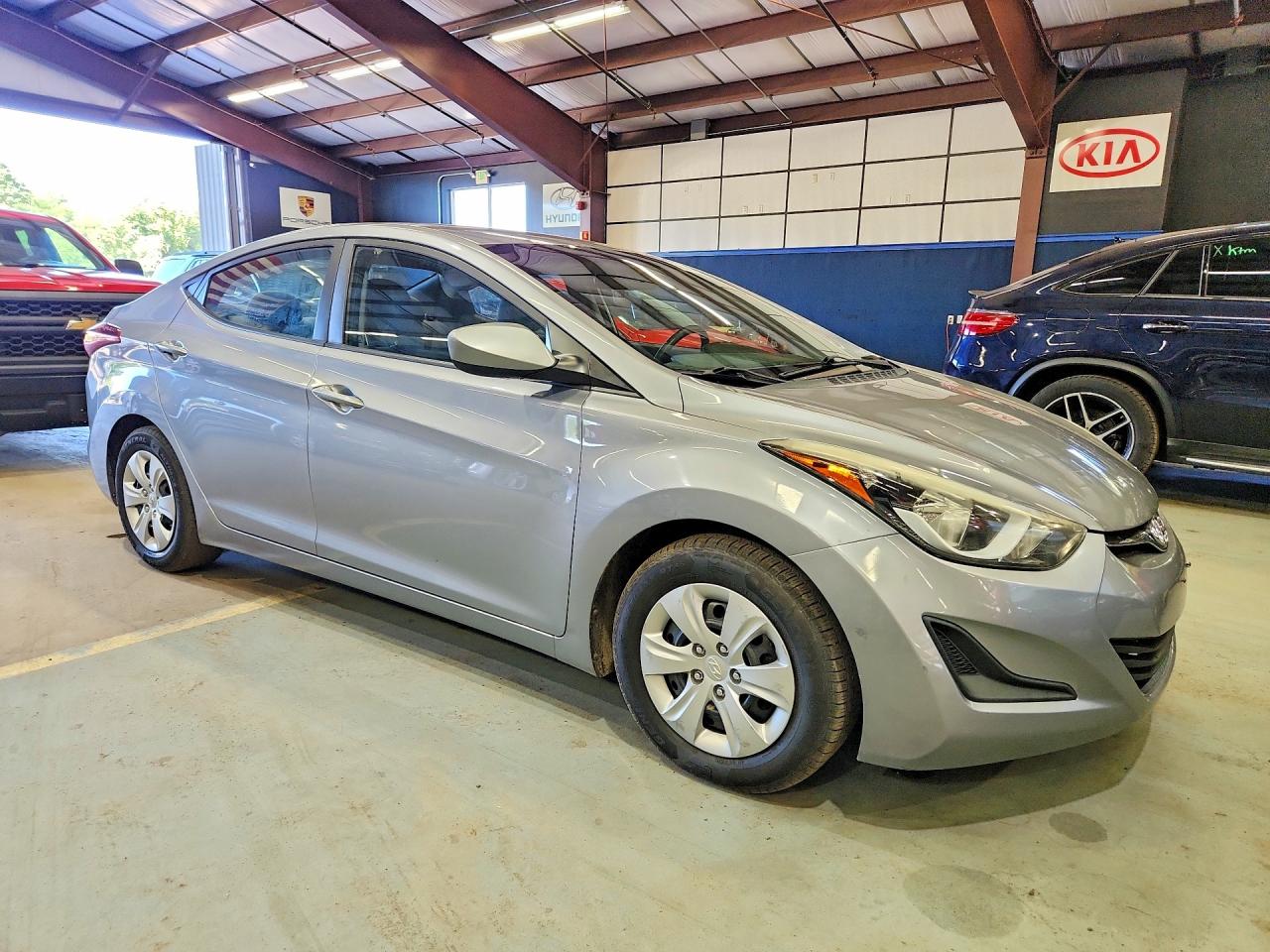 2016 HYUNDAI ELANTRA SE — снимка 4