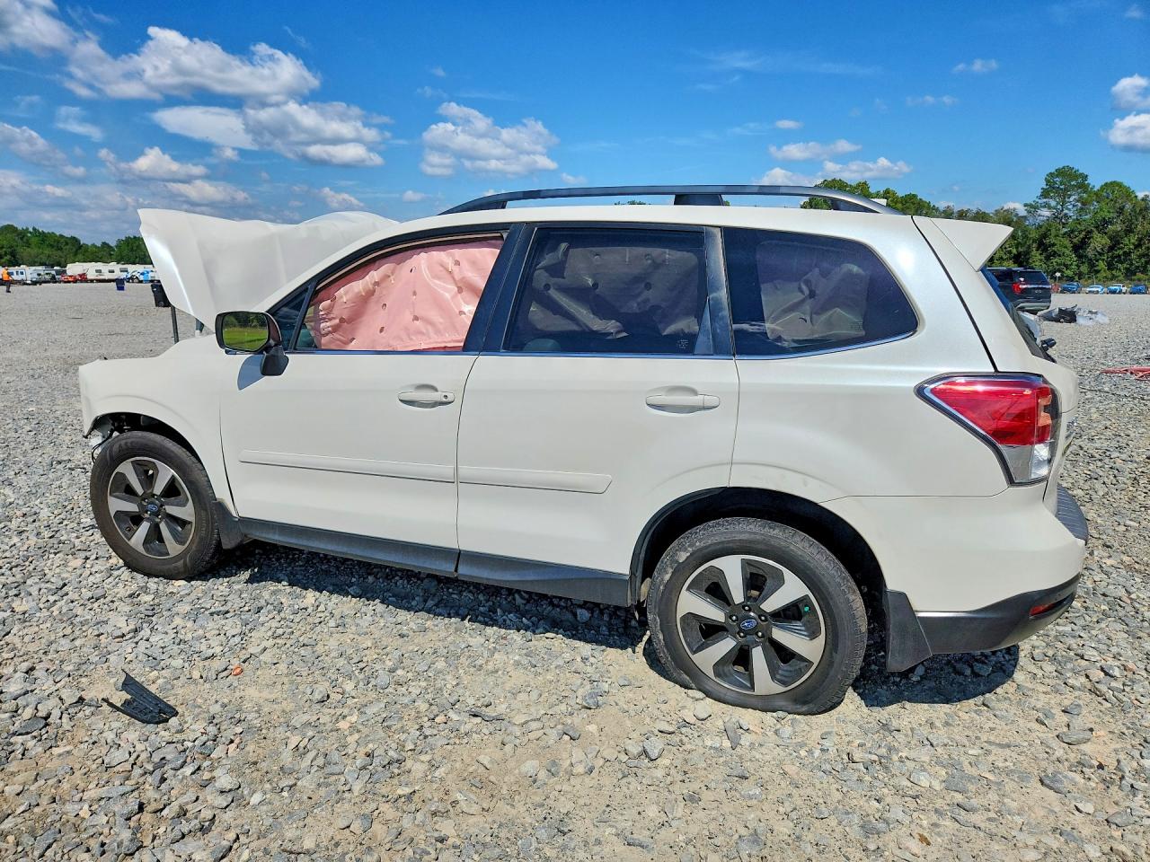 2017 SUBARU FORESTER 2.5I LIMITED — снимка 2