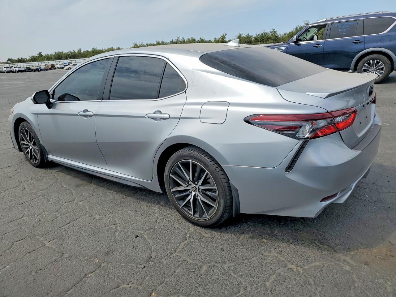 2022 TOYOTA CAMRY SE — снимка 2