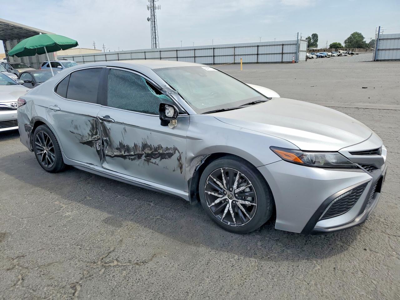 2022 TOYOTA CAMRY SE — снимка 4