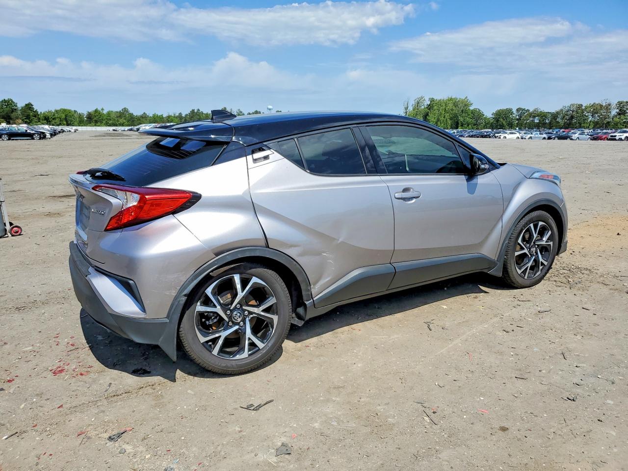 2019 TOYOTA C-HR LIMITED — снимка 3