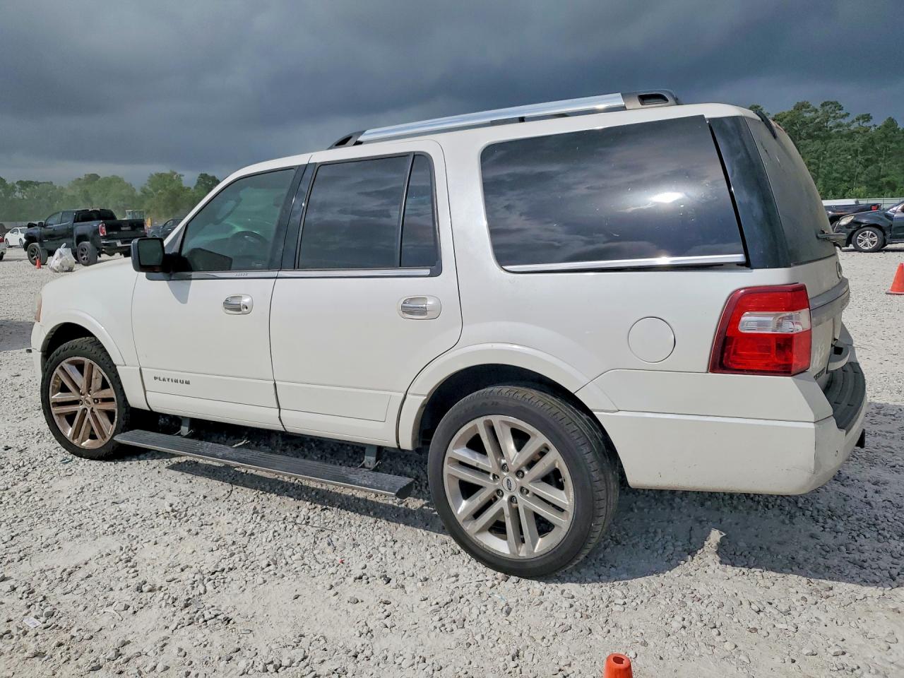 2016 FORD EXPEDITION PLATINUM — снимка 2