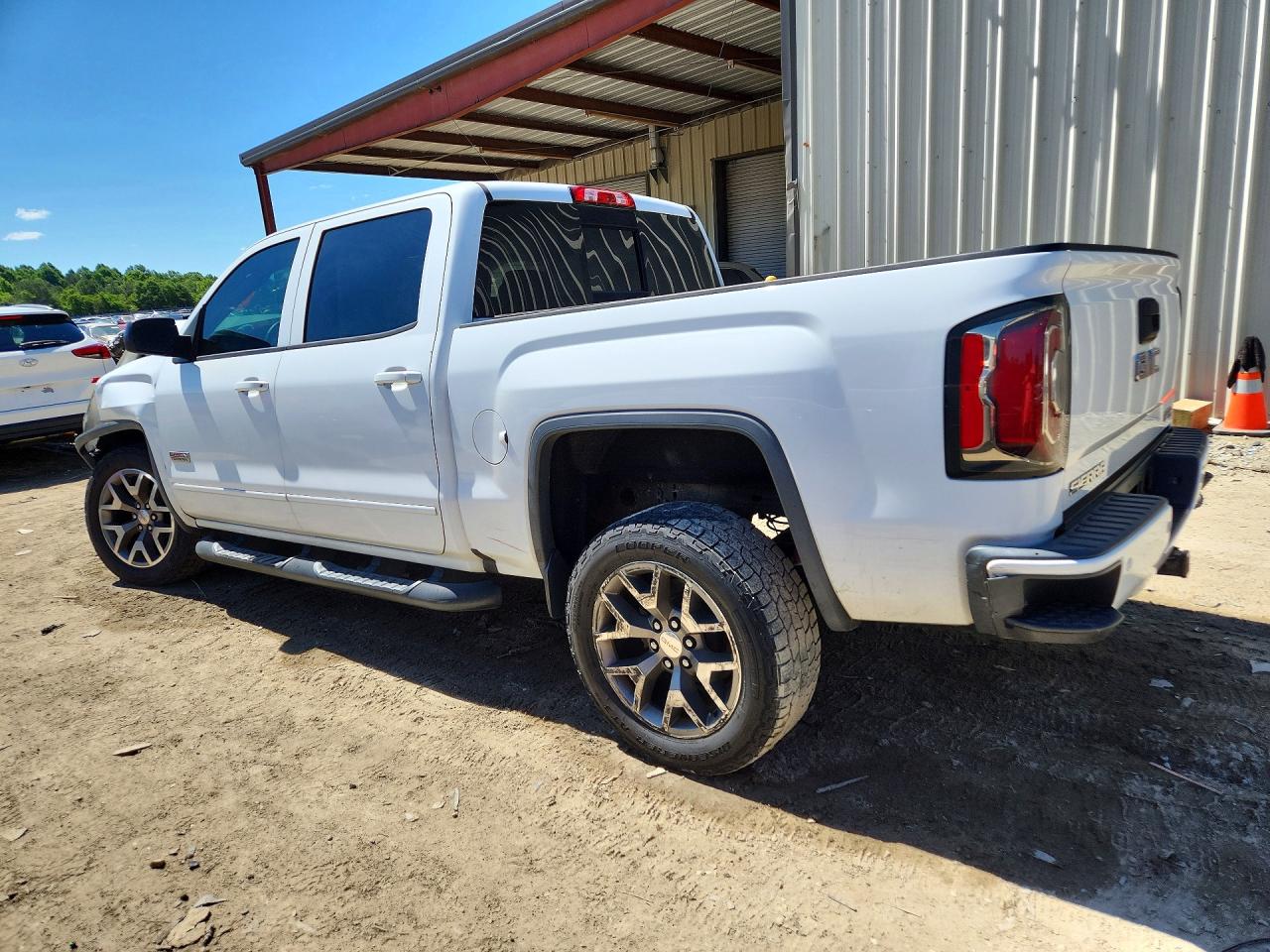 2017 GMC SIERRA K1500 SLT — снимка 2