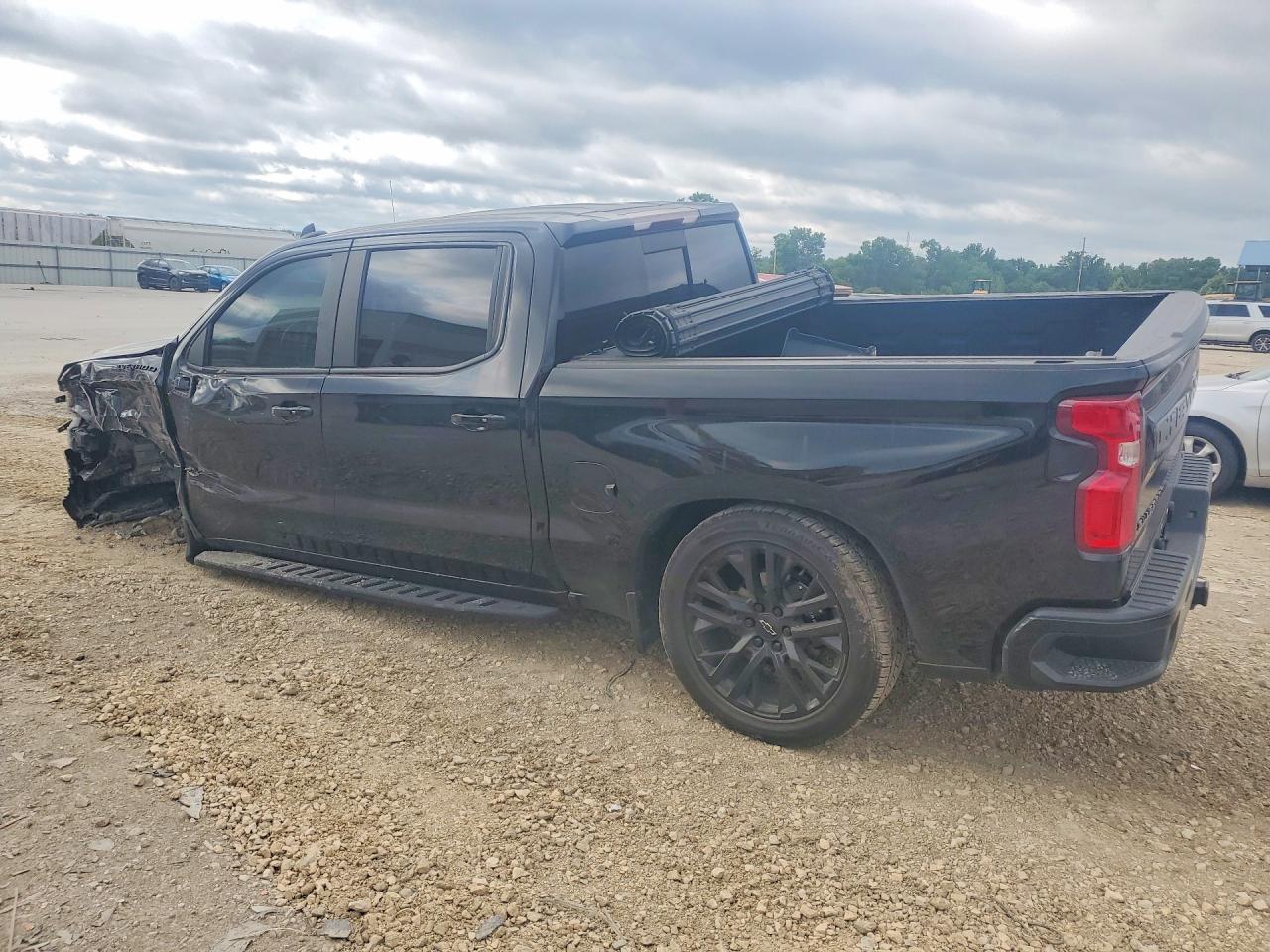 2019 CHEVROLET SILVERADO K1500 RST — снимка 2