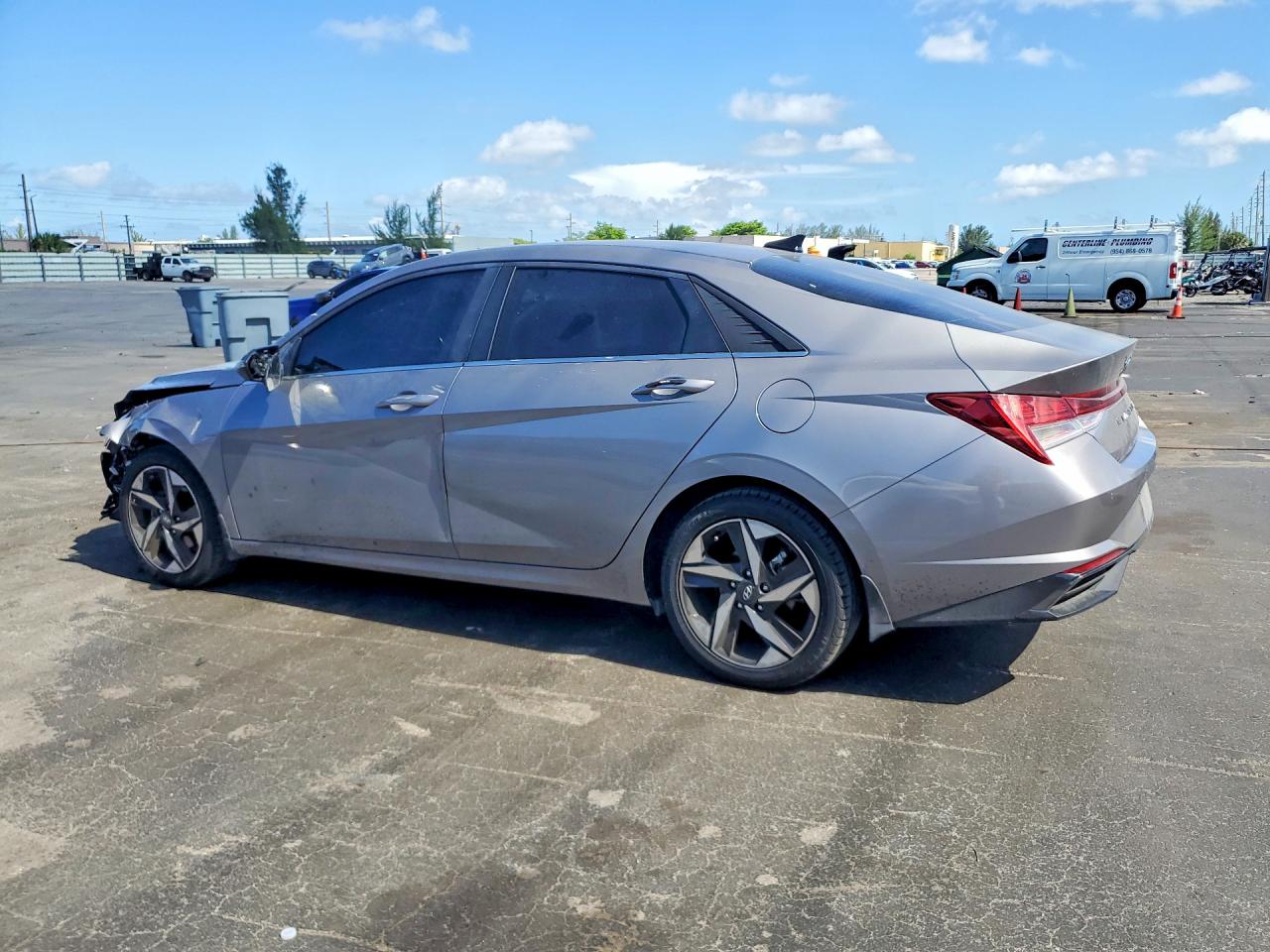 2023 HYUNDAI ELANTRA LIMITED — снимка 2