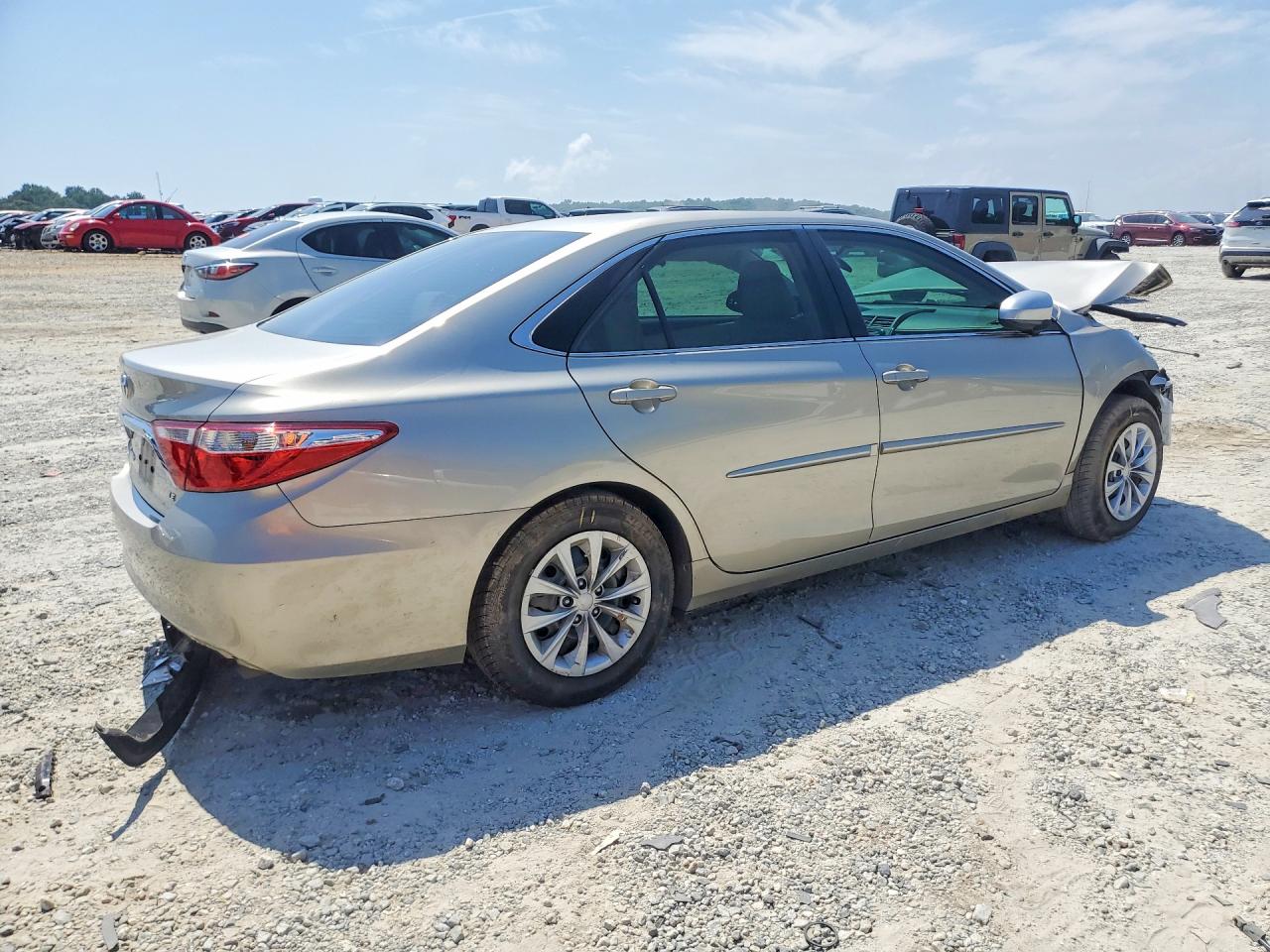2016 TOYOTA CAMRY LE — снимка 3