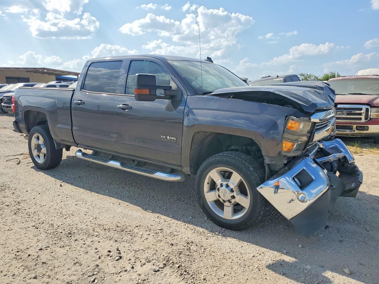 2016 CHEVROLET SILVERADO C2500 HEAVY DUTY LT — снимка 4