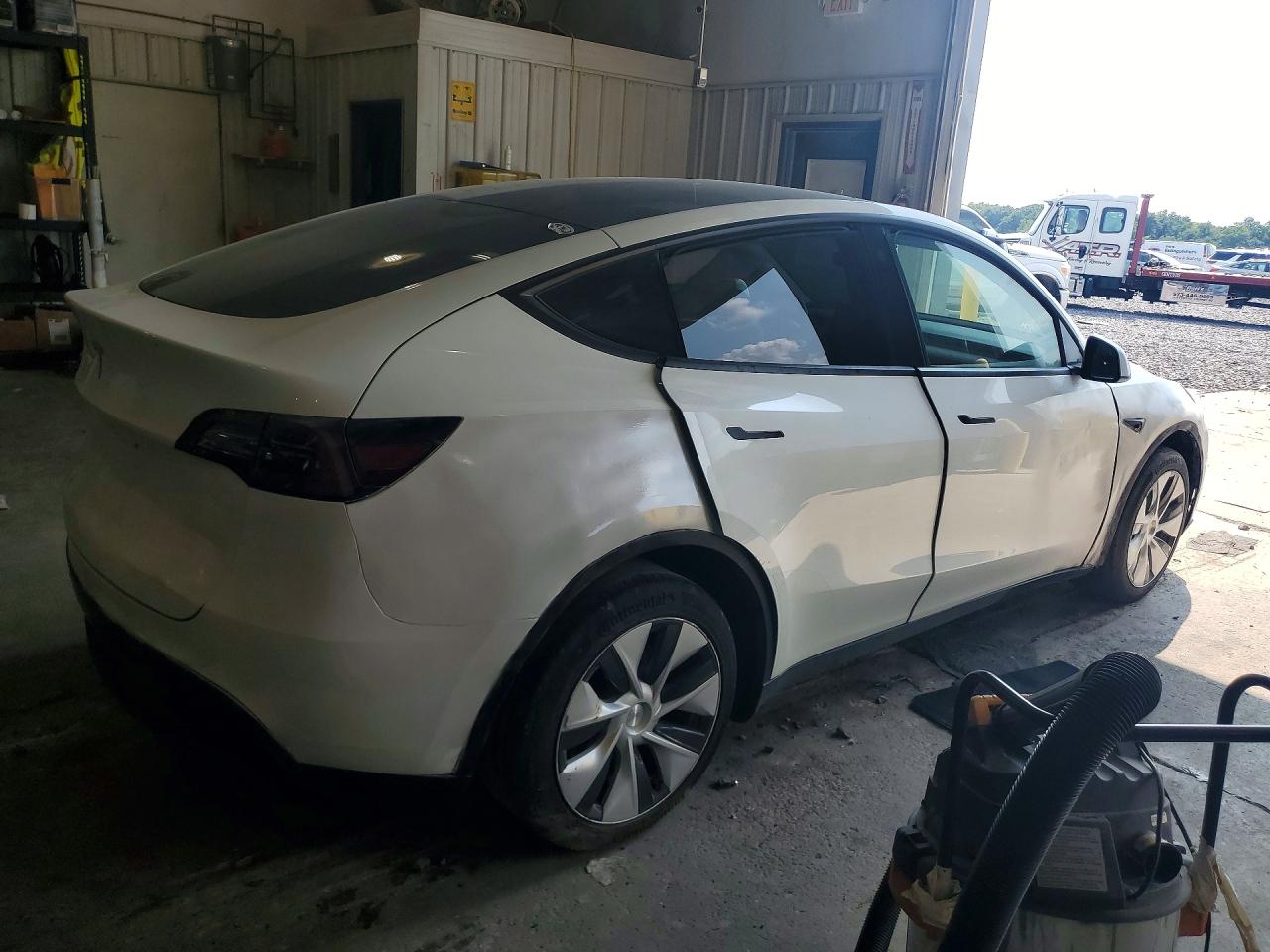 2023 TESLA MODEL Y — снимка 3