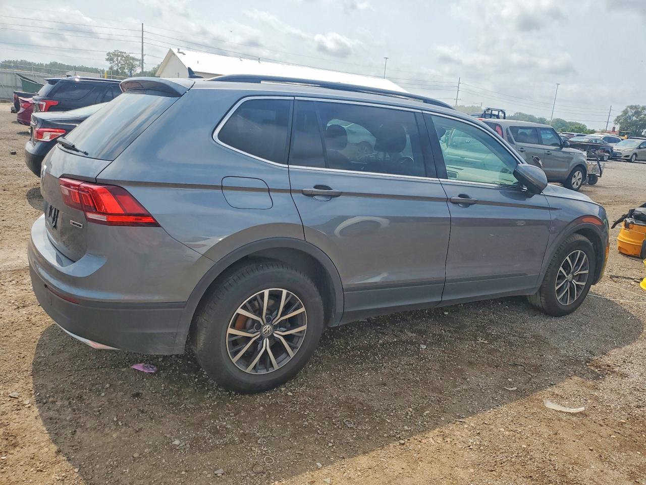 2019 VOLKSWAGEN TIGUAN SE — снимка 3