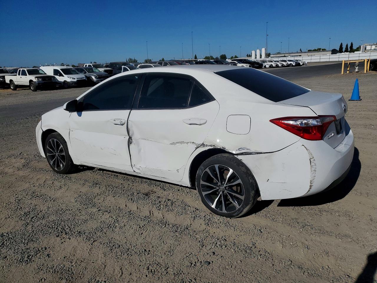 2015 TOYOTA COROLLA L — снимка 2