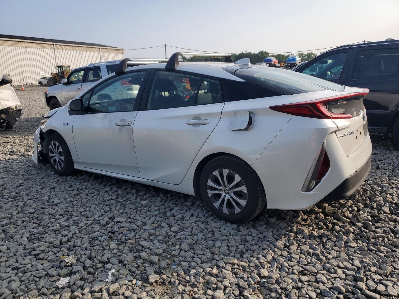 2022 TOYOTA PRIUS PRIME LE — снимка 2