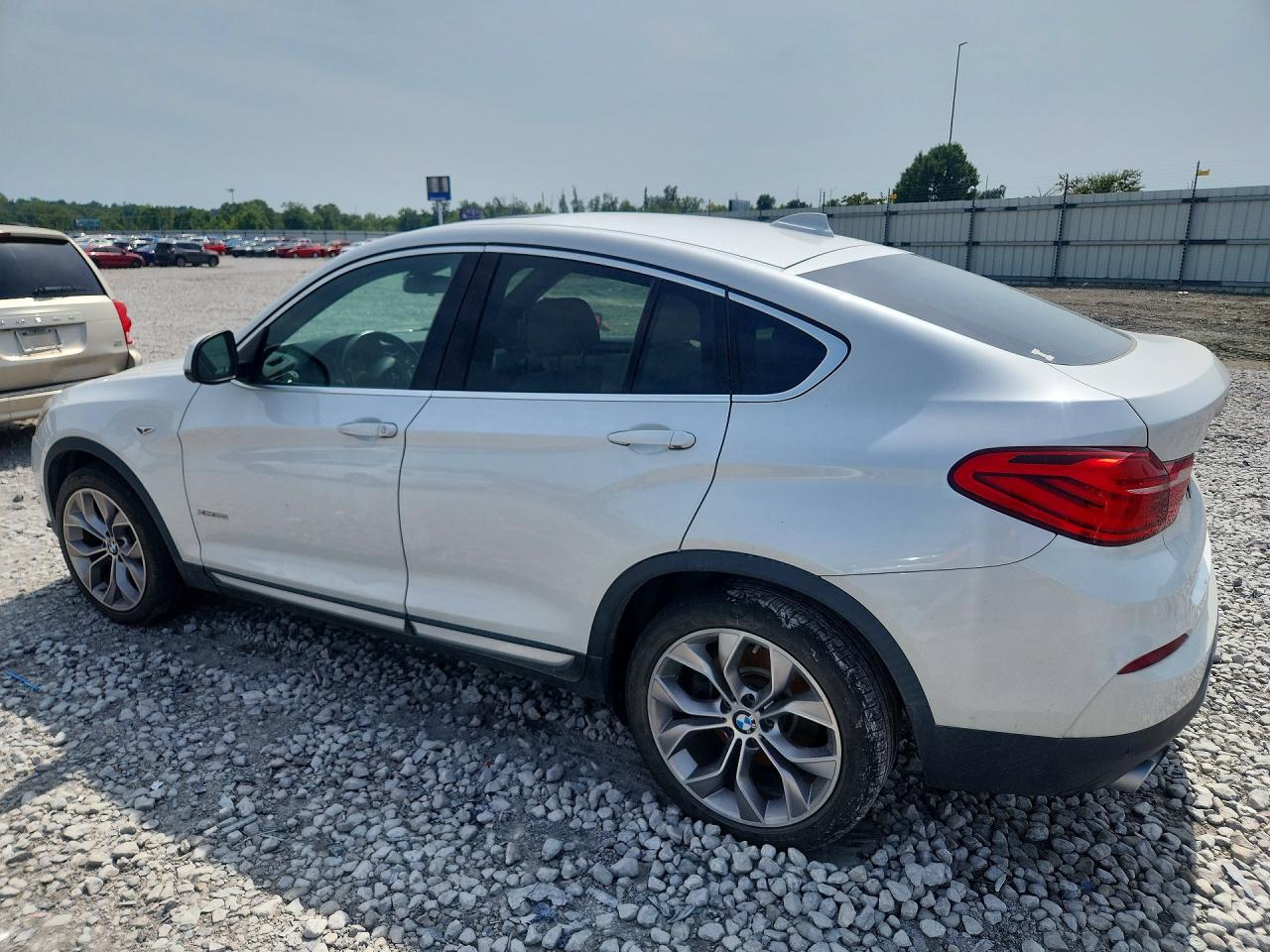 2018 BMW X4 XDRIVE28I — снимка 2