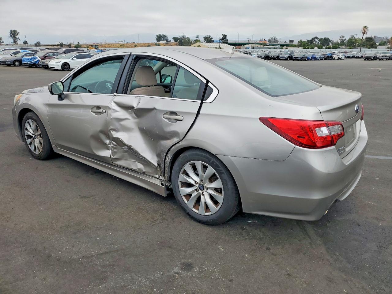 2016 SUBARU LEGACY 2.5I PREMIUM — снимка 2