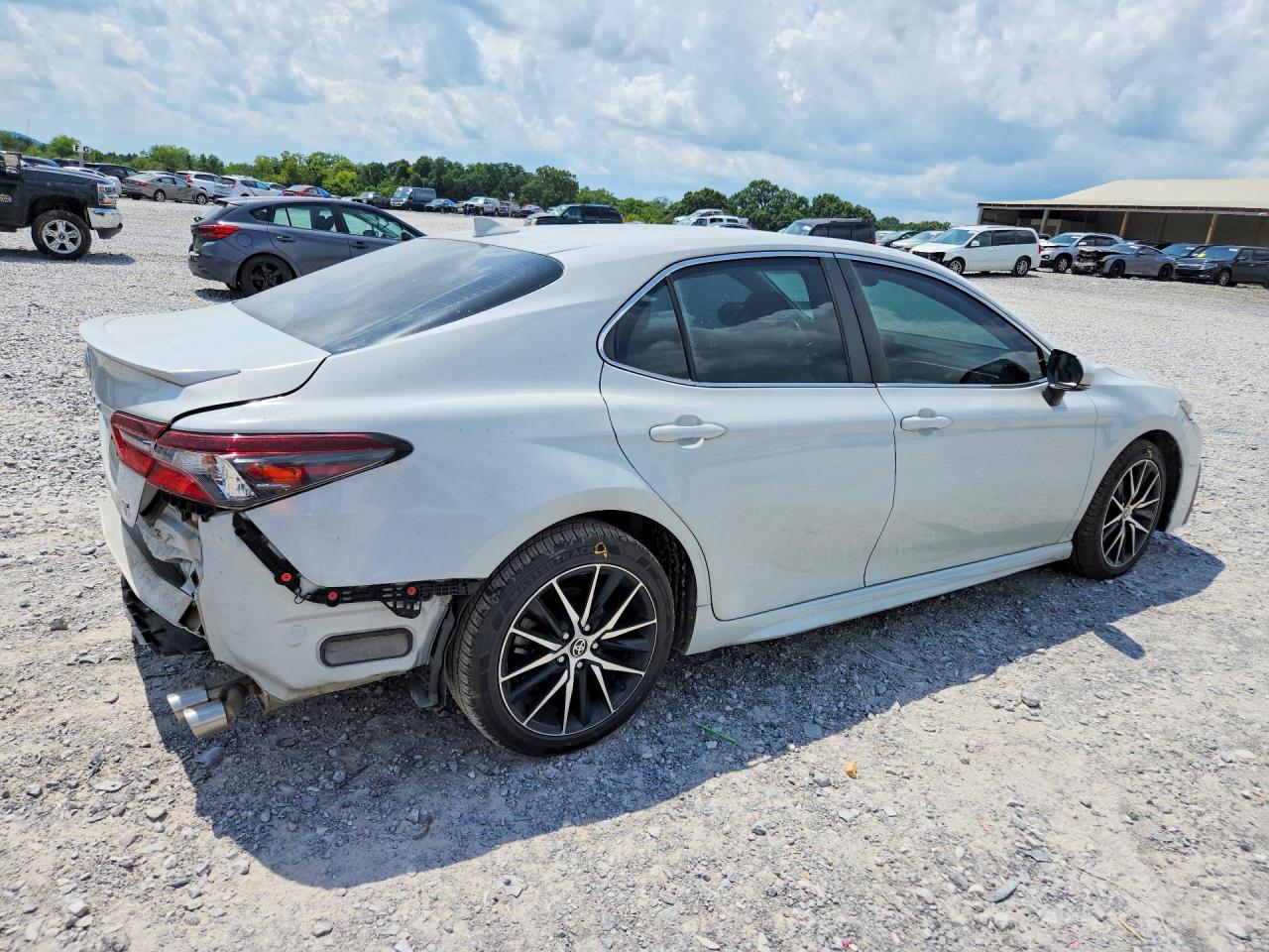 2022 TOYOTA CAMRY SE — снимка 3
