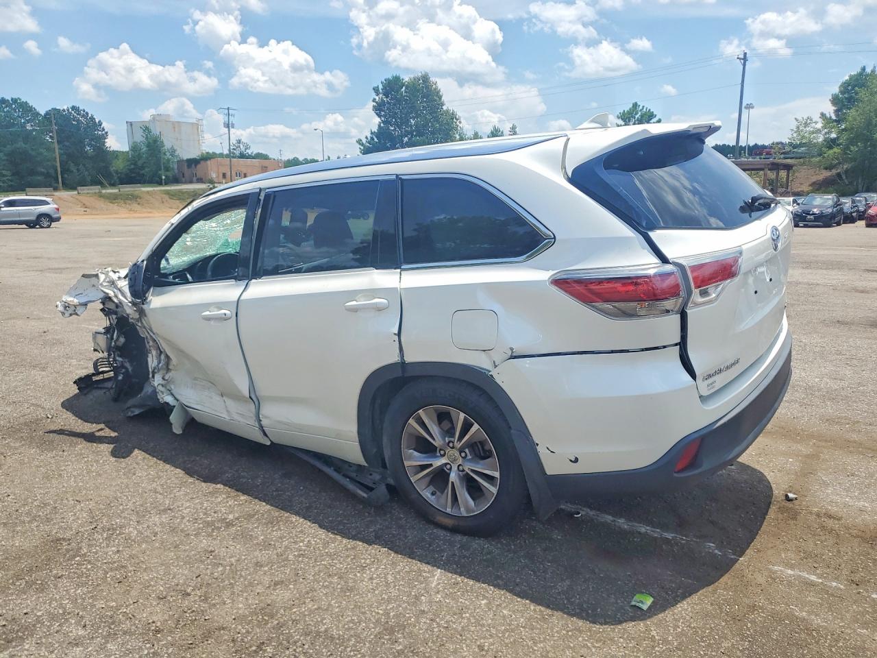 2015 TOYOTA HIGHLANDER XLE — снимка 2