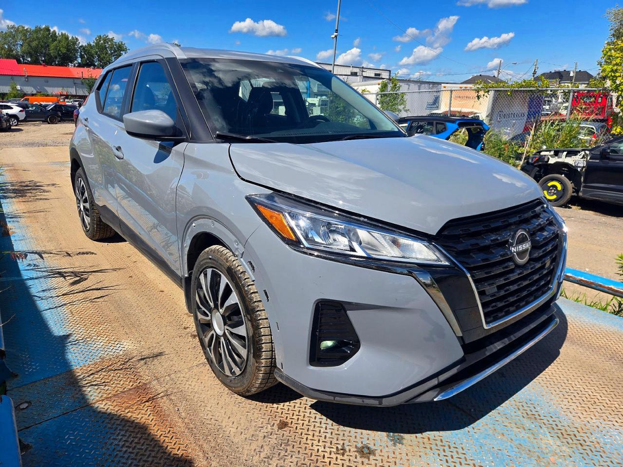 2025 NISSAN KICKS PLAY SV
