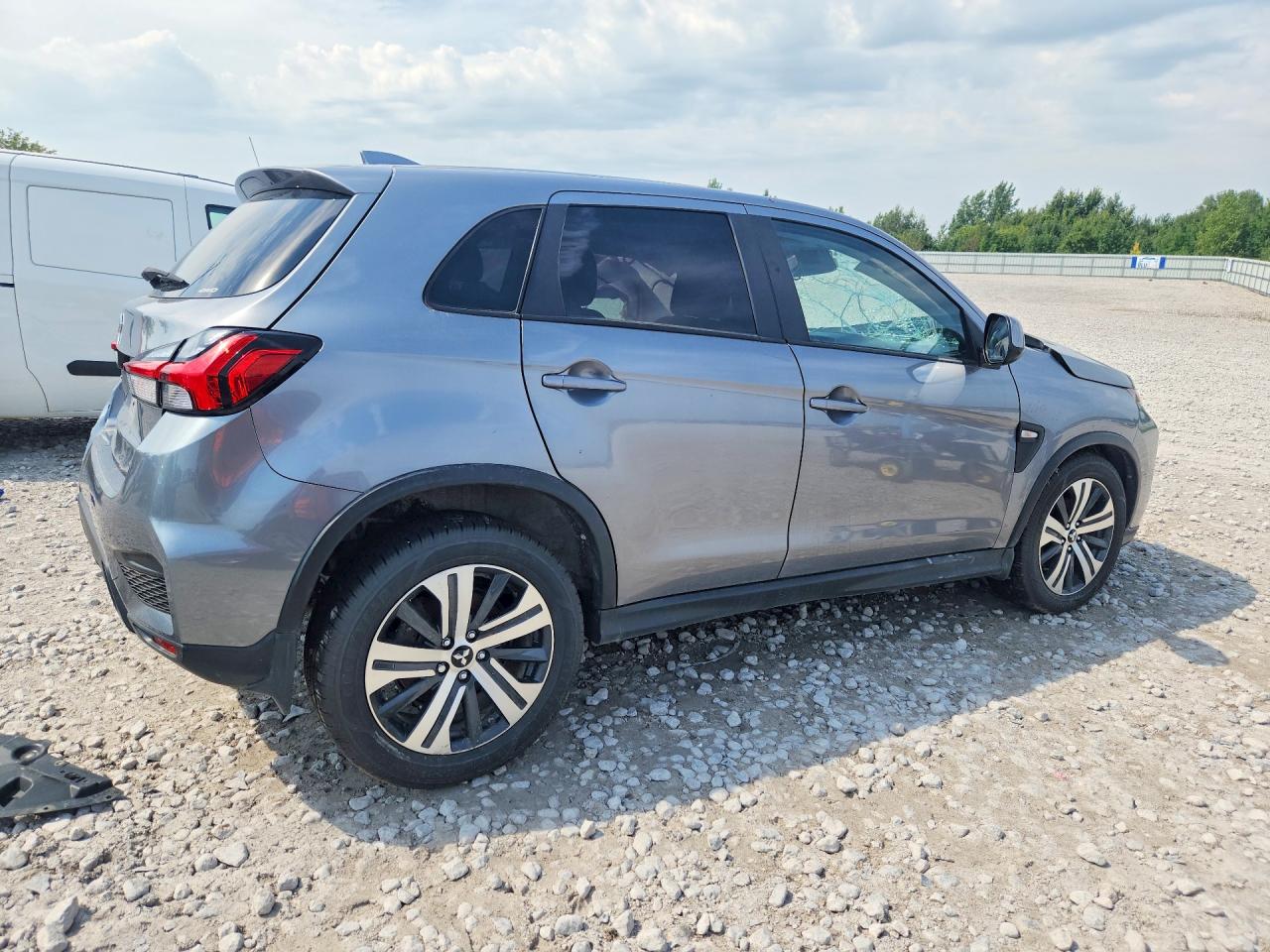 2024 MITSUBISHI OUTLANDER SPORT S/SE — снимка 3