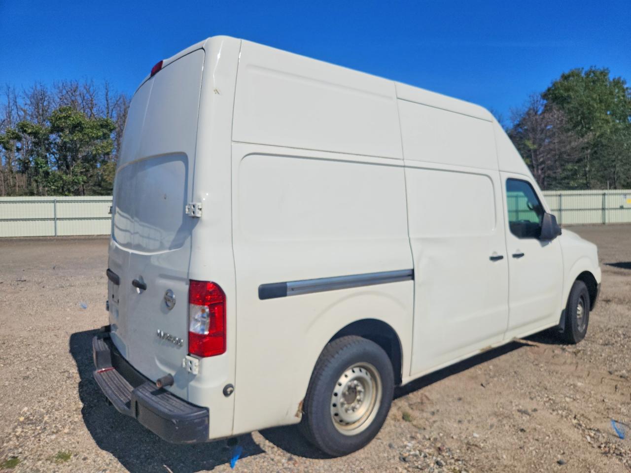 2021 NISSAN NV 2500 HD S — снимка 3