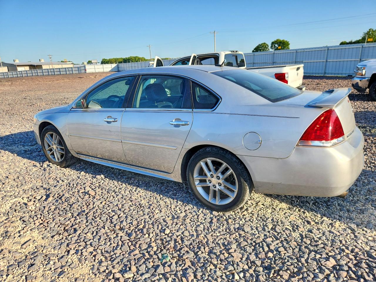 2015 CHEVROLET IMPALA LIMITED LTZ — снимка 2